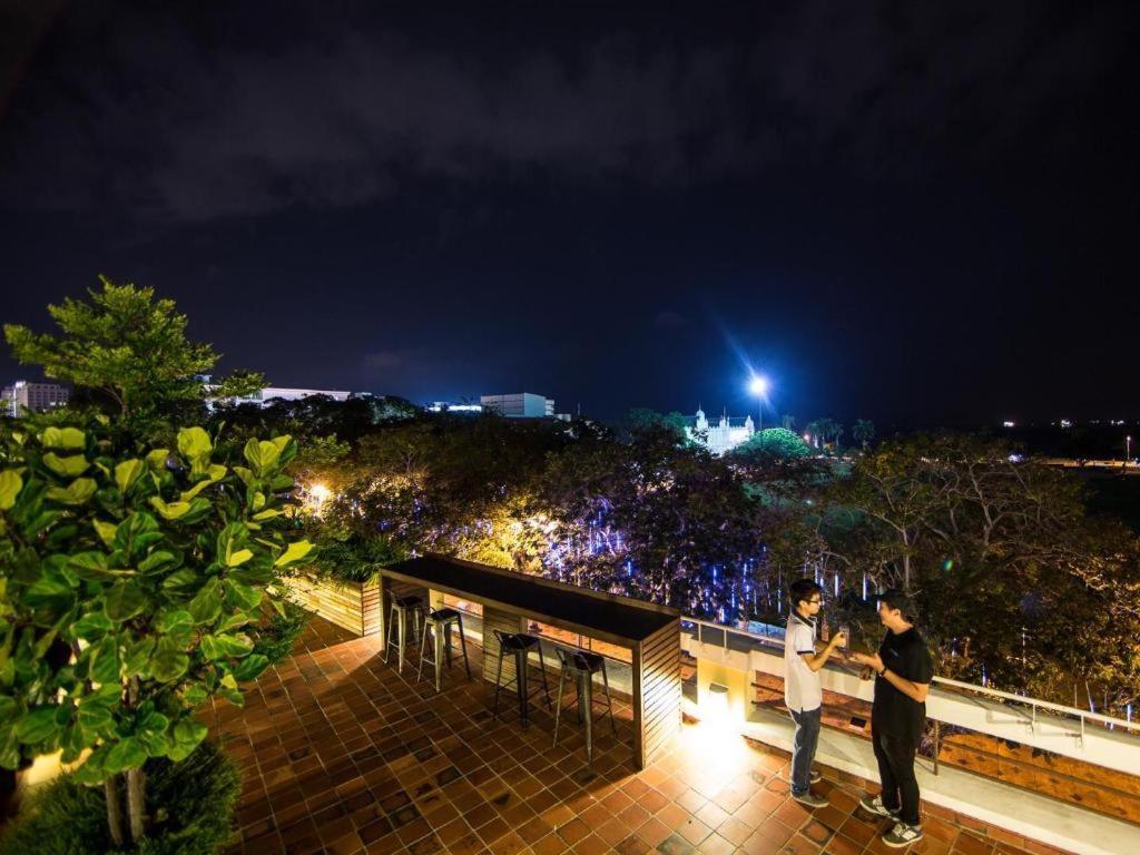 The Chambers Hotel George Town Exterior photo